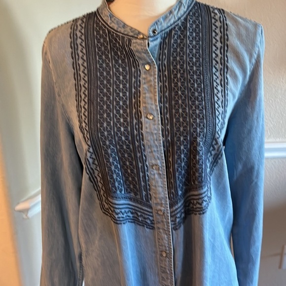 Soft Surroundings Long Sleeve Button Down Denim Tunic Blouse Size L - Picture 9 of 16